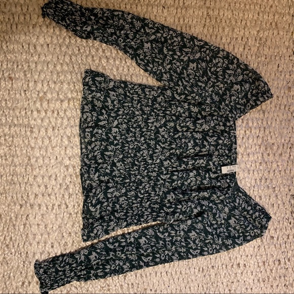 Georgette Square-Neck Smock-Waist Top in Forest - Picture 4 of 4